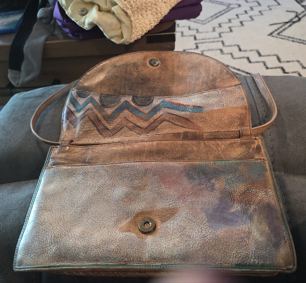 Jane Yoo Abstract Vintage Leather Purse - Picture 5 of 12
